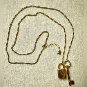 Victoria’s Secret Scandalous Lock & Key Pendant Necklace